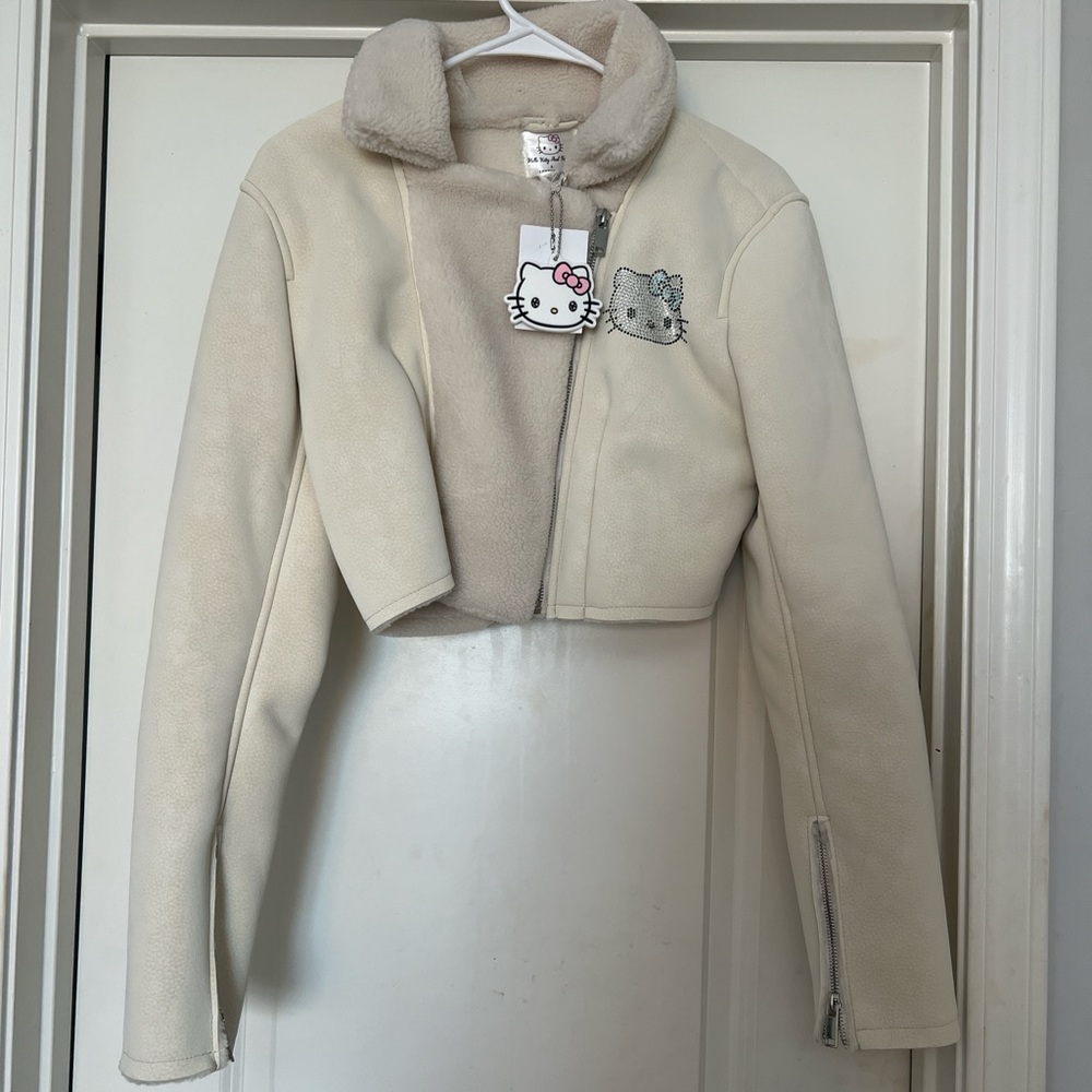 Forever 21 Hello Kitty Faux Shearling Cropped Jacket